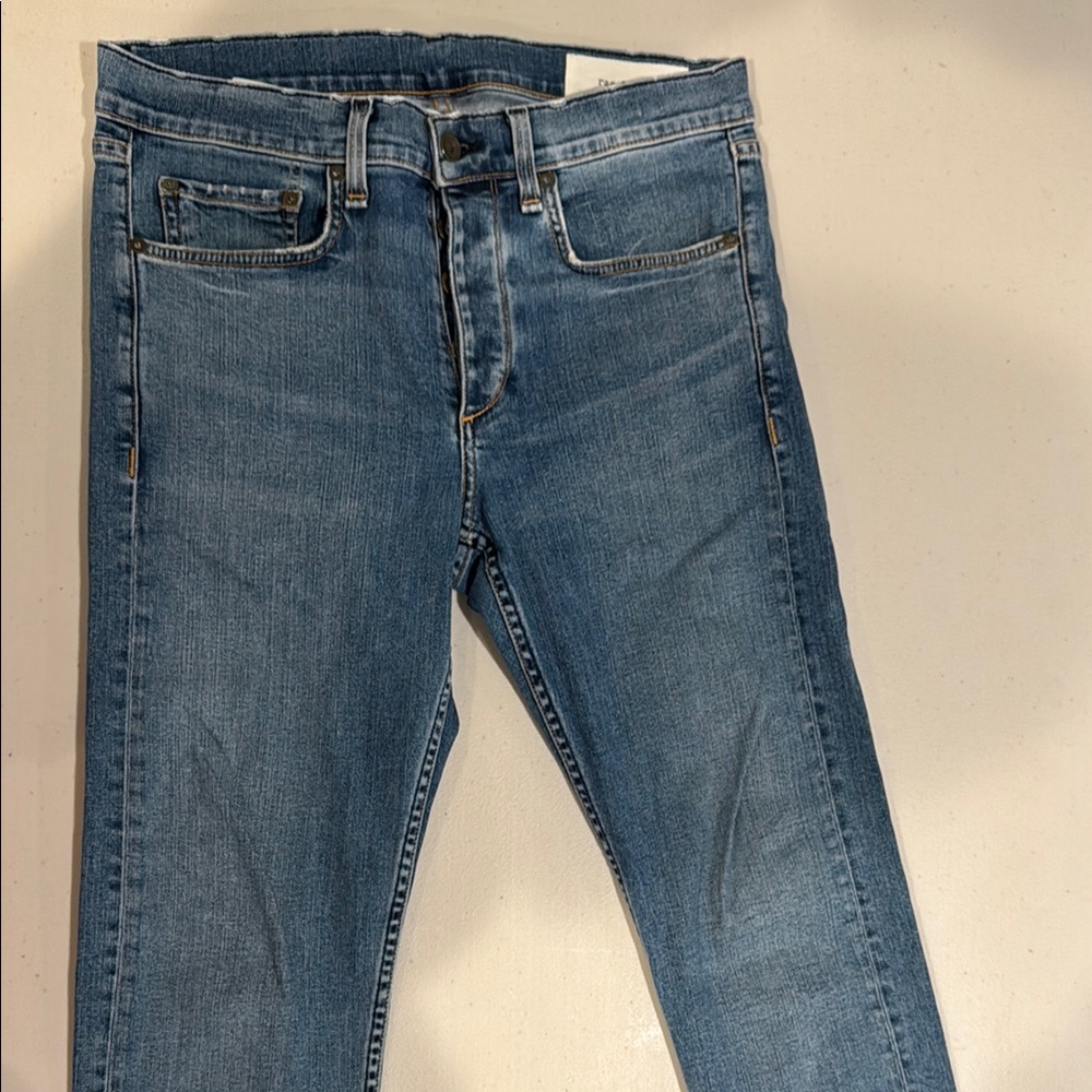 Rag & Bone Blue Skinny Jeans with Classic Denim Appeal
